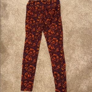Cozy Lularoe leggings!